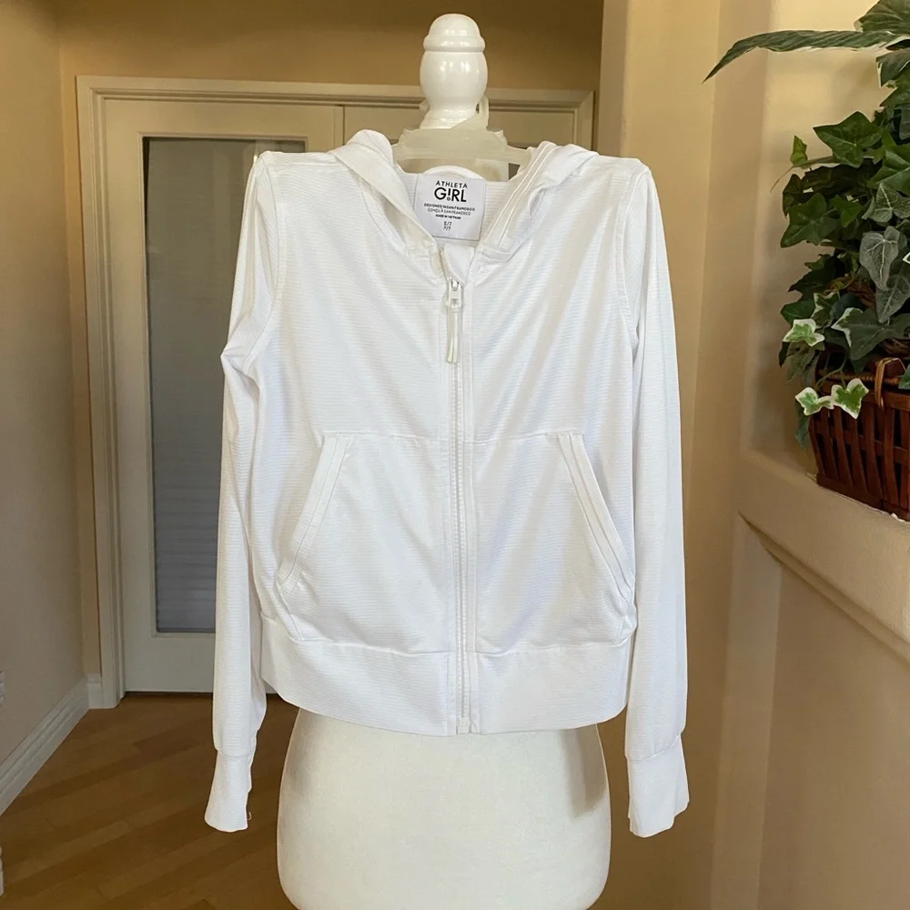 Athleta stylish white